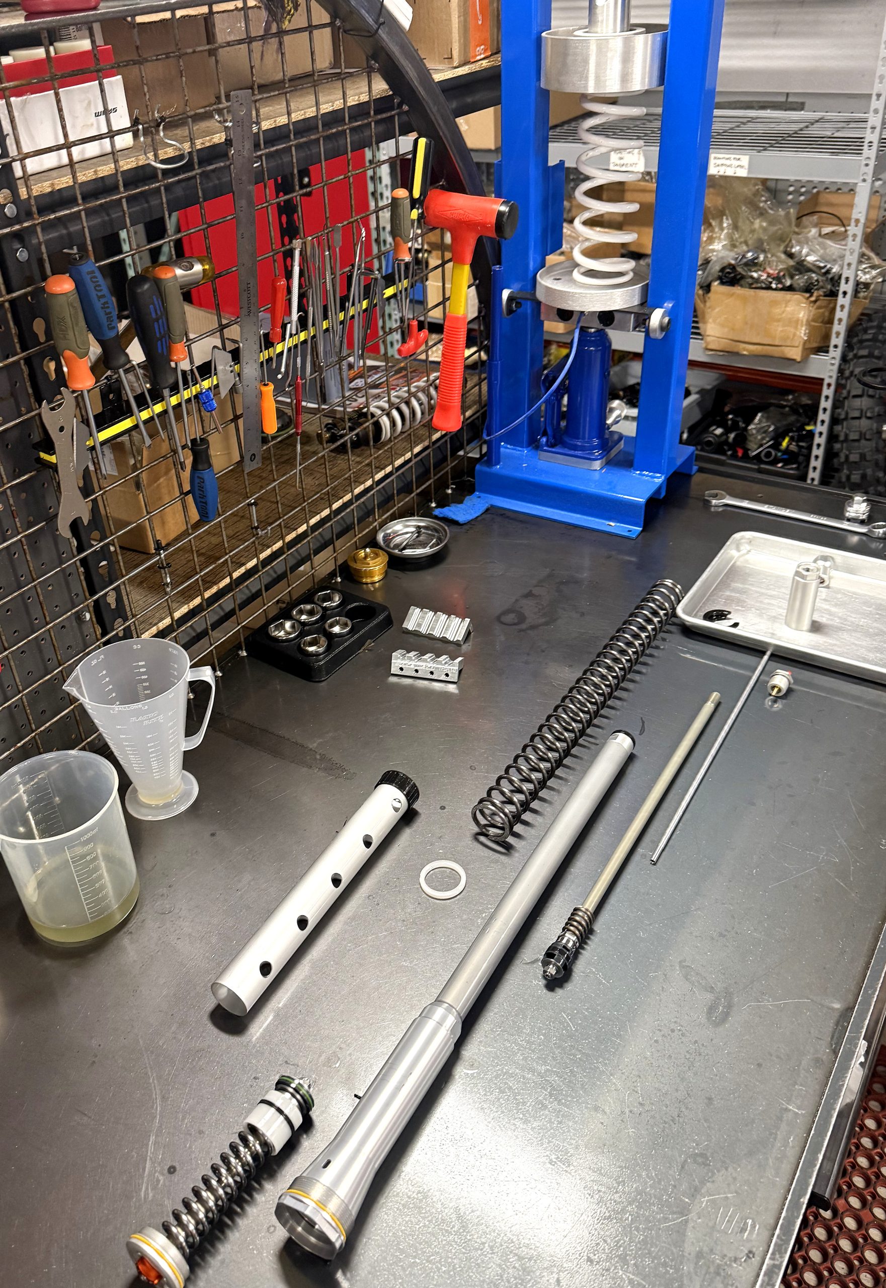Dirtlabs fork teardown and revalve on the bench